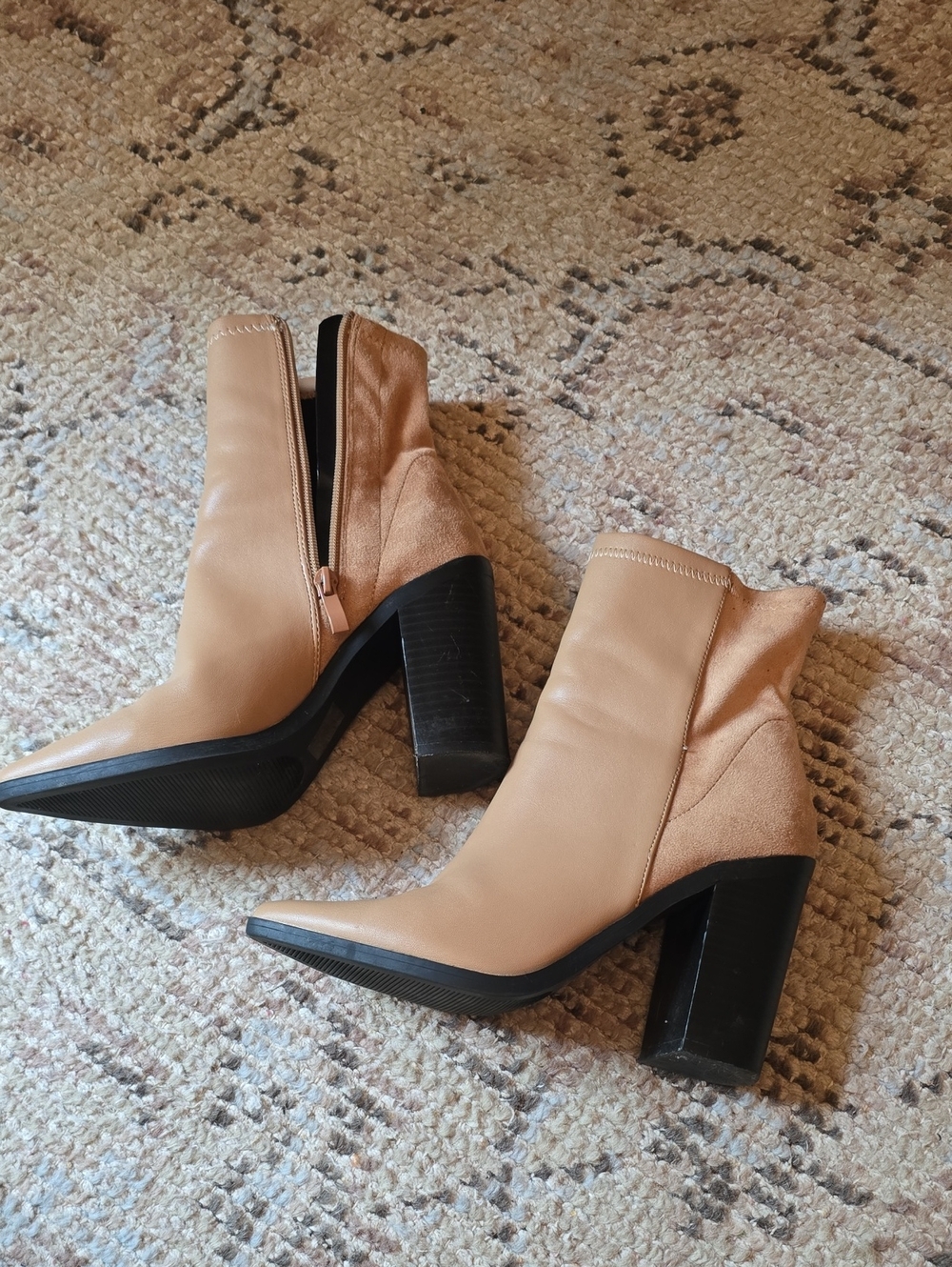 Camel Bootie